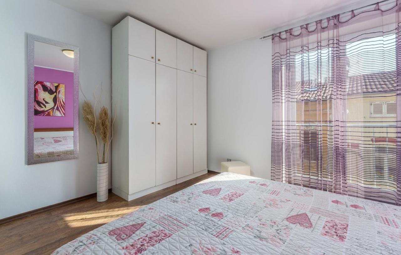 Apartment Marino Πόρετς Εξωτερικό φωτογραφία