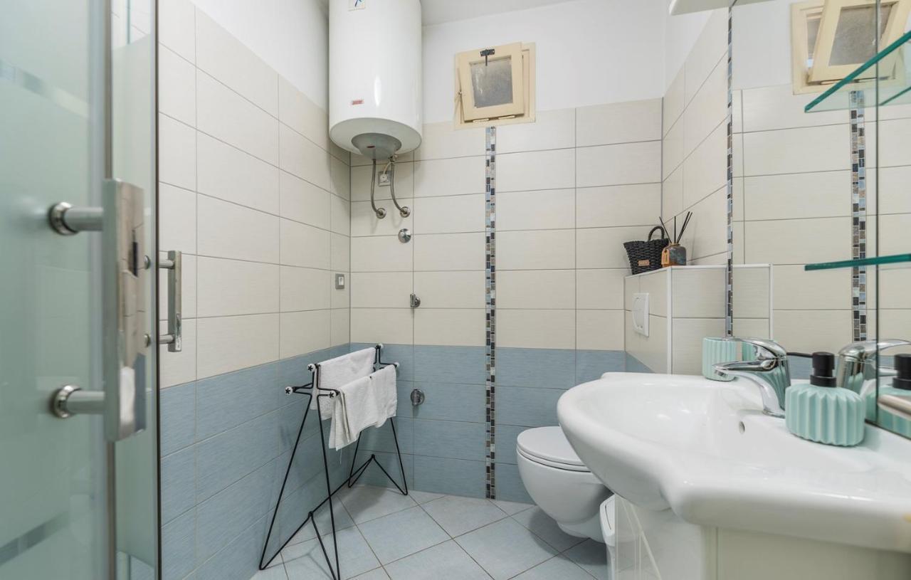 Apartment Marino Πόρετς Εξωτερικό φωτογραφία