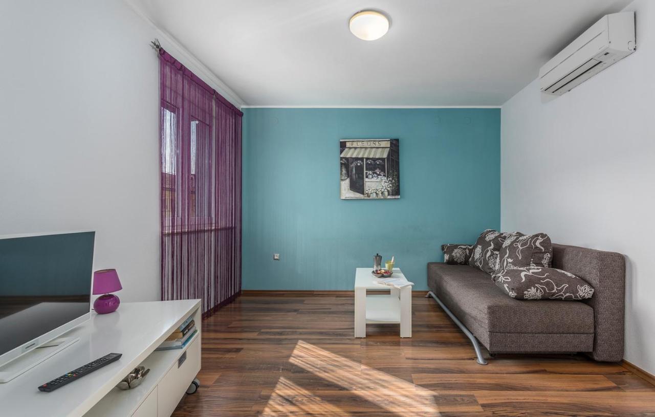 Apartment Marino Πόρετς Δωμάτιο φωτογραφία